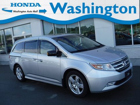 Alabaster Silver Metallic Honda Odyssey Touring.  Click to enlarge.