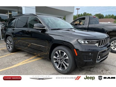 Diamond Black Crystal Pearl Jeep Grand Cherokee L Overland 4x4.  Click to enlarge.