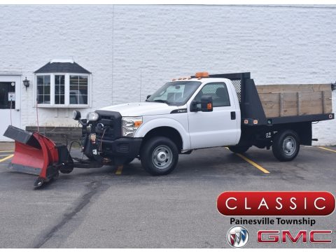 Oxford White Ford F350 Super Duty XL Regular Cab 4x4 Plow Truck.  Click to enlarge.