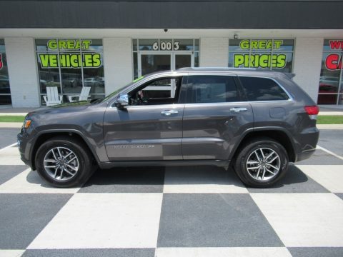 Granite Crystal Metallic Jeep Grand Cherokee Limited.  Click to enlarge.