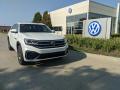 Front 3/4 View of 2021 Volkswagen Atlas Cross Sport SE Technology R-Line 4Motion #1
