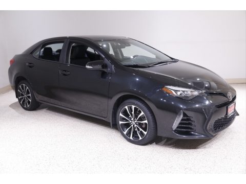 Black Sand Pearl Toyota Corolla SE.  Click to enlarge.