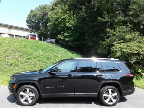 Diamond Black Crystal Pearl Jeep Grand Cherokee L Limited 4x4.  Click to enlarge.