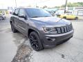 Front 3/4 View of 2021 Jeep Grand Cherokee Laredo 4x4 #7