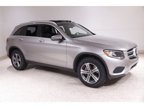 Mojave Silver Metallic Mercedes-Benz GLC 300 4Matic.  Click to enlarge.