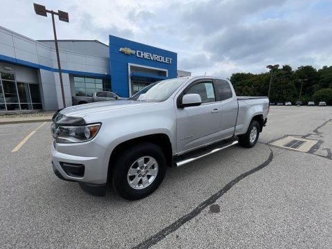 Silver Ice Metallic Chevrolet Colorado WT Extended Cab.  Click to enlarge.