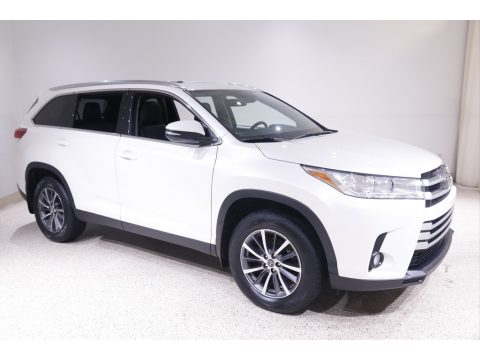 Blizzard Pearl White Toyota Highlander XLE AWD.  Click to enlarge.