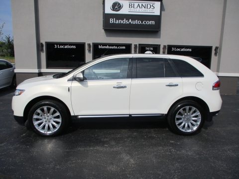 Crystal Champagne Tri-Coat Lincoln MKX AWD.  Click to enlarge.