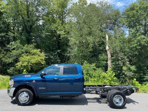 Patriot Blue Pearl Ram 3500 SLT Crew Cab 4x4 Chassis.  Click to enlarge.