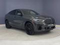 Front 3/4 View of 2022 BMW X6 M50i #28