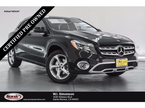 Night Black Mercedes-Benz GLA 250 4Matic.  Click to enlarge.