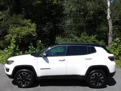 White Jeep Compass Trailhawk 4x4.  Click to enlarge.