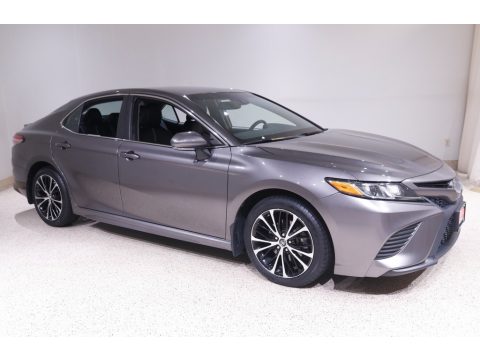 Predawn Gray Mica Toyota Camry SE.  Click to enlarge.