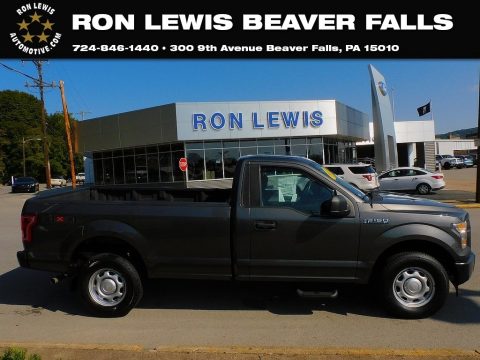 Magnetic Ford F150 XL Regular Cab 4x4.  Click to enlarge.