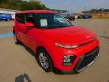 Front 3/4 View of 2022 Kia Soul LX #9