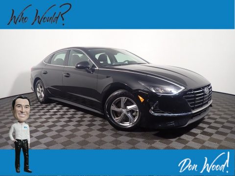 Phantom Black Hyundai Sonata SE.  Click to enlarge.