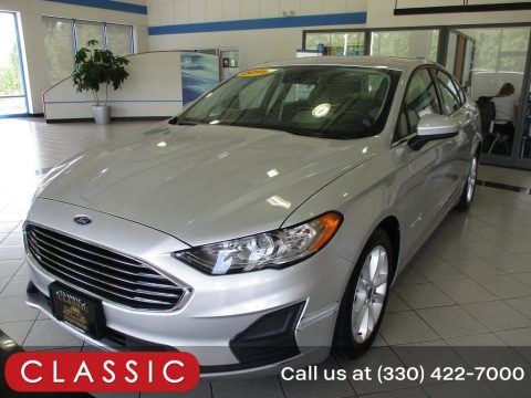 Ingot Silver Ford Fusion Hybrid SE.  Click to enlarge.