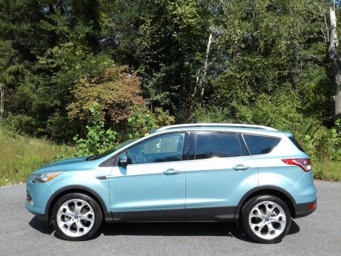 Frosted Glass Metallic Ford Escape Titanium 2.0L EcoBoost 4WD.  Click to enlarge.
