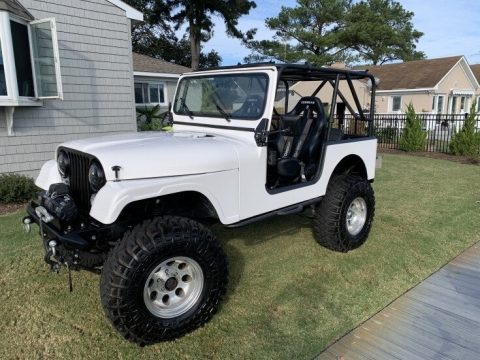 White Jeep CJ7 4x4.  Click to enlarge.