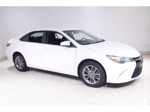 Super White Toyota Camry SE.  Click to enlarge.