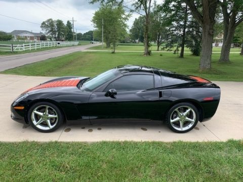 Black Chevrolet Corvette Coupe.  Click to enlarge.