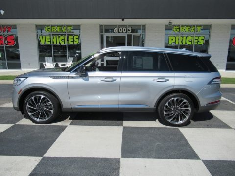 Silver Radiance Lincoln Aviator Reserve AWD.  Click to enlarge.