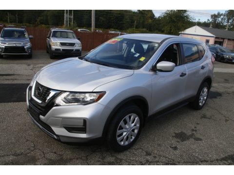 Brilliant Silver Nissan Rogue S AWD.  Click to enlarge.