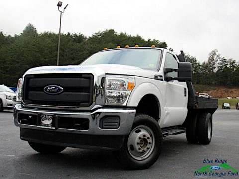 Oxford White Ford F350 Super Duty XL Regular Cab Chassis 4x4.  Click to enlarge.