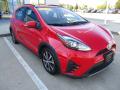 Front 3/4 View of 2018 Toyota Prius c Two #3