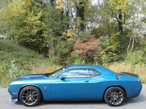 Frostbite Dodge Challenger R/T Scat Pack.  Click to enlarge.