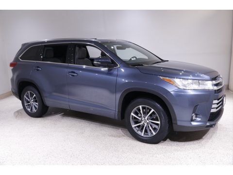Shoreline Blue Pearl Toyota Highlander XLE.  Click to enlarge.