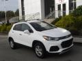 Front 3/4 View of 2019 Chevrolet Trax LT #1