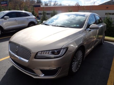 Palladium White Gold Lincoln MKZ Reserve Hybrid.  Click to enlarge.