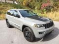 Front 3/4 View of 2021 Jeep Grand Cherokee Laredo 4x4 Freedom Edition #4