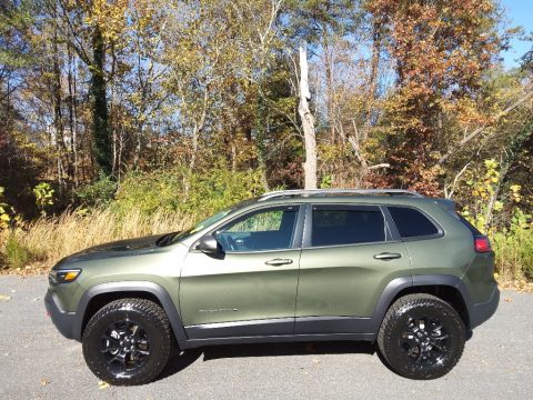 Olive Green Pearl Jeep Cherokee Trailhawk 4x4.  Click to enlarge.
