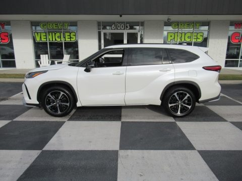 Blizzard White Pearl Toyota Highlander XSE AWD.  Click to enlarge.