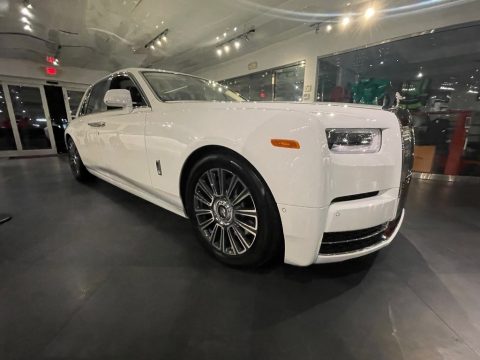 White Rolls-Royce Phantom .  Click to enlarge.