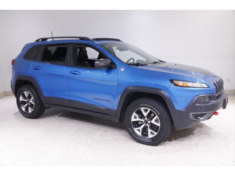 Hydro Blue Pearl Jeep Cherokee Trailhawk 4x4.  Click to enlarge.