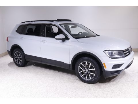 White Silver Metallic Volkswagen Tiguan SE 4MOTION.  Click to enlarge.
