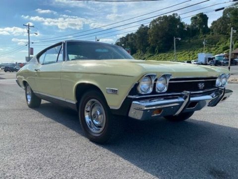 Yellow Chevrolet Chevelle SS 396 Sport Coupe.  Click to enlarge.
