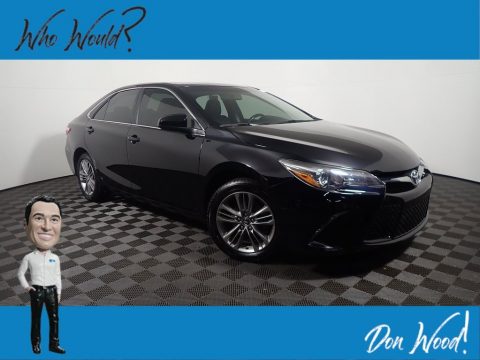 Midnight Black Metallic Toyota Camry SE.  Click to enlarge.