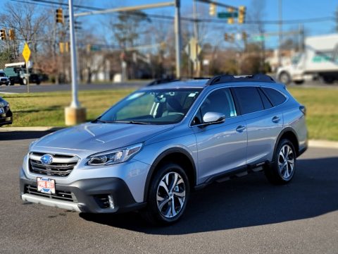 Ice Silver Metallic Subaru Outback Limited XT.  Click to enlarge.