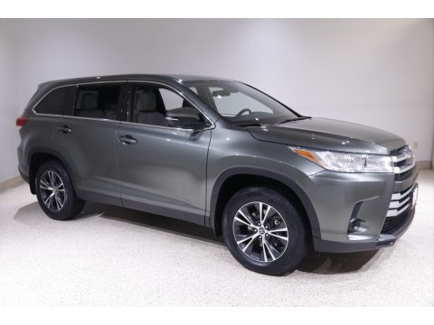 Alumina Jade Metallic Toyota Highlander LE Plus AWD.  Click to enlarge.