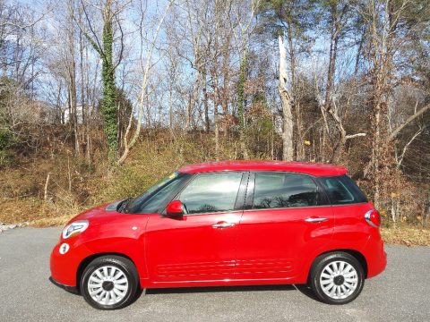 Rosso (Red) Fiat 500L Easy.  Click to enlarge.