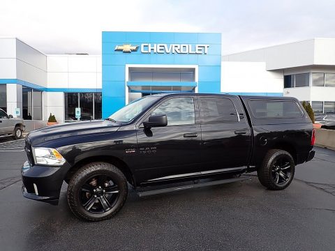 Brilliant Black Crystal Pearl Ram 1500 Express Crew Cab 4x4.  Click to enlarge.