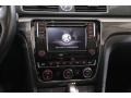 Controls of 2016 Volkswagen Passat SE Sedan #9