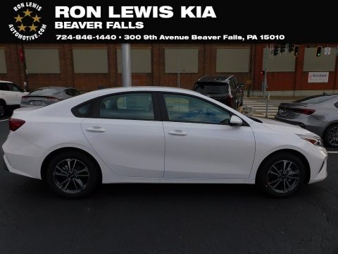Snow White Pearl Kia Forte LXS.  Click to enlarge.