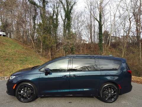 Fathom Blue Pearl Chrysler Pacifica Touring L.  Click to enlarge.