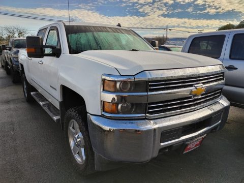 Summit White Chevrolet Silverado 2500HD LT Crew Cab 4x4.  Click to enlarge.