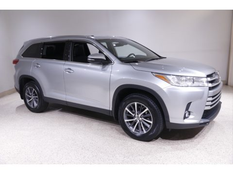 Celestial Silver Metallic Toyota Highlander XLE AWD.  Click to enlarge.